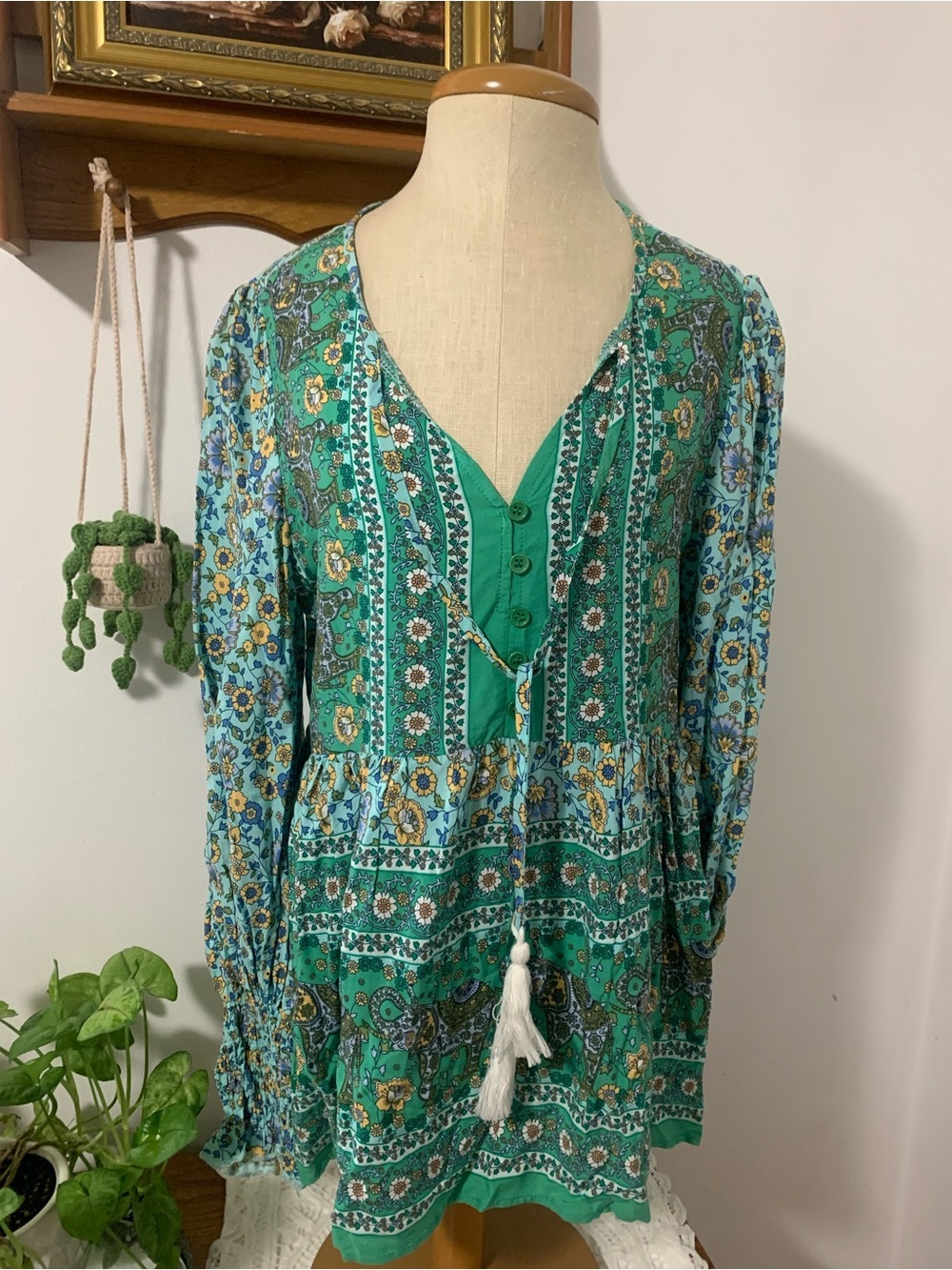 Boho Green Floral Peasant Gypsy Babydoll Top with Tassels Size L Elephant Print